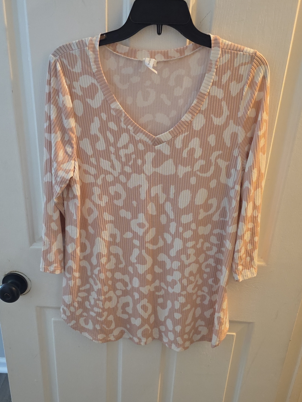 Honeyme Pink and White Leopard V-Neck Long Sleeve Top